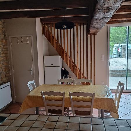 Charmante Maison En Pierres Sainte-Radégonde-des-Noyers Eksteriør billede