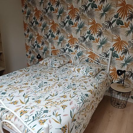 Charmante Maison En Pierres Sainte-Radégonde-des-Noyers Eksteriør billede